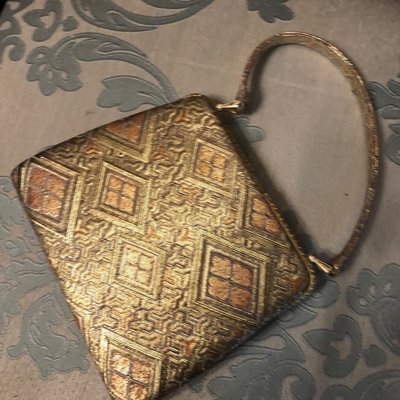 Vintage Clasp Clutch - Picture 2 of 4